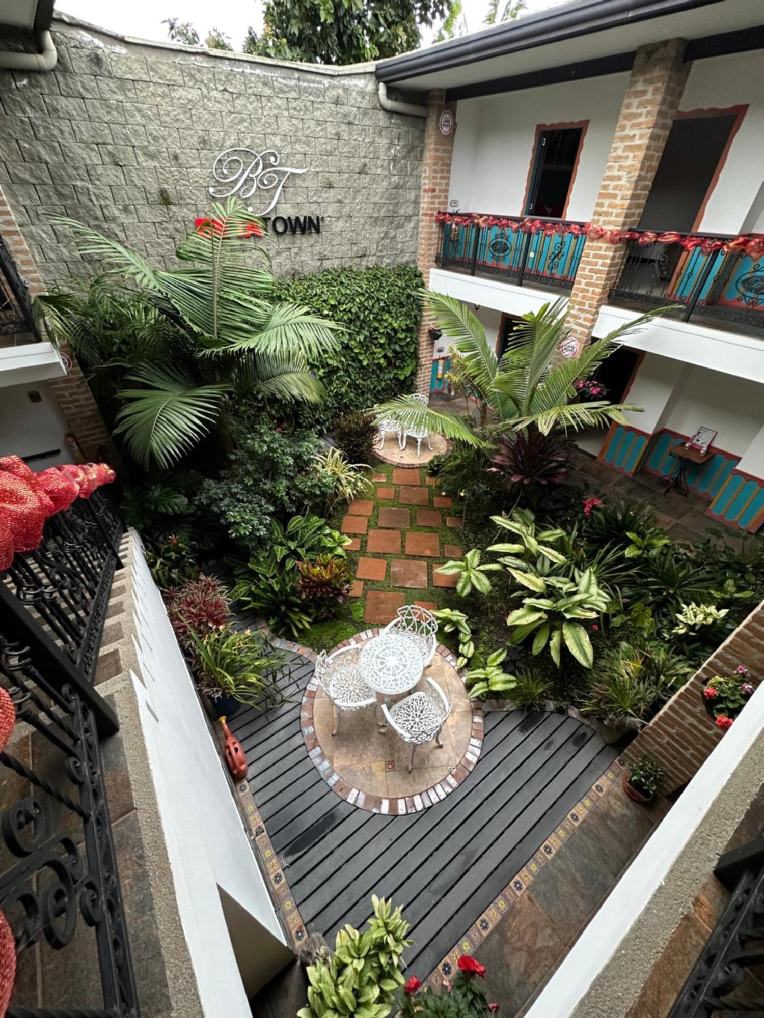 Beta Hotel Саленто Экстерьер фото